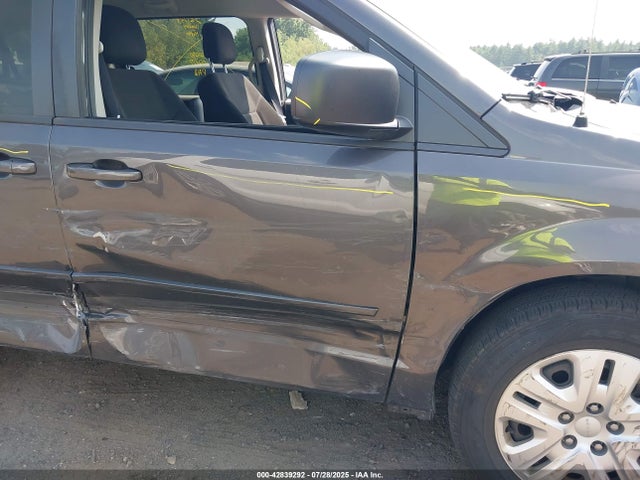 Dodge 2017 2017 2C4RDGBG0HR694589 Image 18