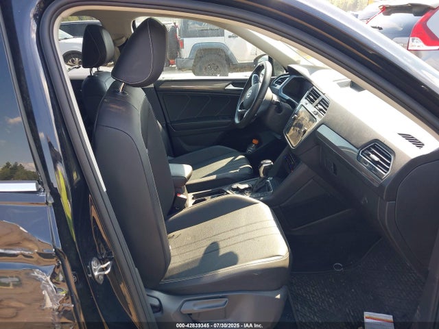 Volkswagen Tiguan 2022 3VV2B7AX8NM134364 Image 5