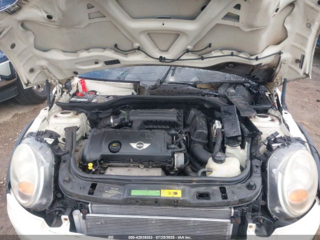 2010 MINI COOPER WMWMF3C56ATZ65239 Photo 9