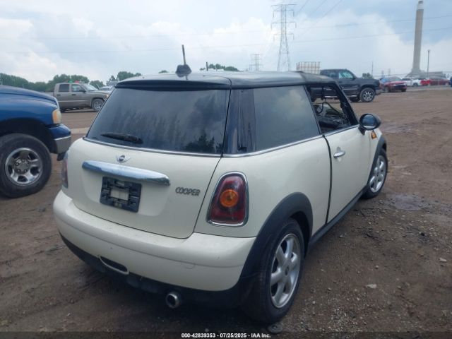 2010 MINI COOPER WMWMF3C56ATZ65239 Photo 3
