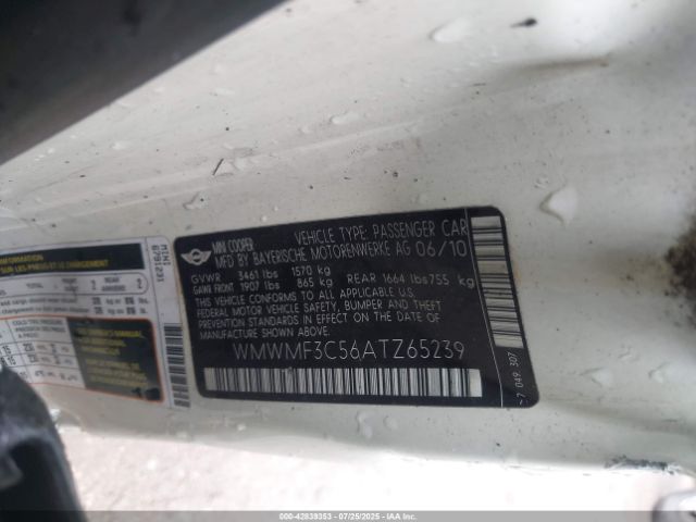 2010 MINI COOPER WMWMF3C56ATZ65239 Photo 8