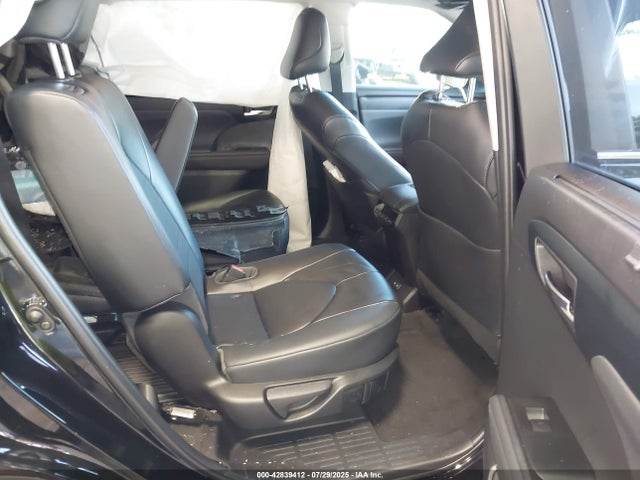 Toyota t24a-fts 2023 5TDKDRAH2PS012213 Image 8