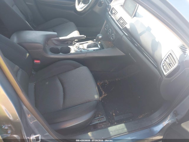 JM1BM1V72G1287581 Mazda pe
