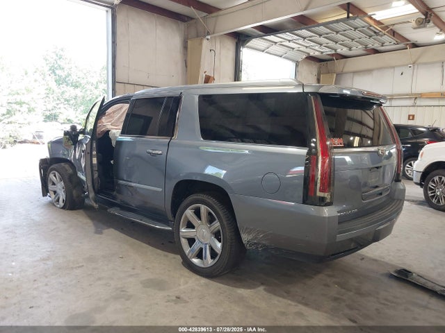2020 CADILLAC ESCALADE ESV 1GYS3HKJ8LR125438 Photo 2