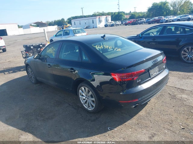2017 AUDI A4 WAUANAF45HN009374 Photo 2