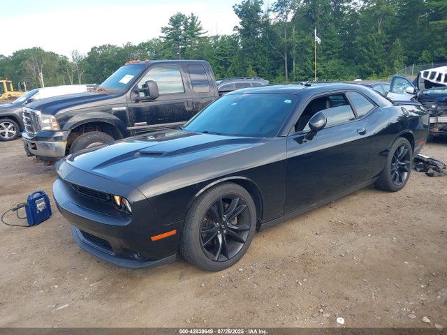 Dodge Challenger 2018 2C3CDZAG5JH287502 Image 2