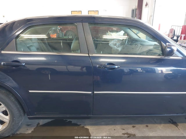 Продажа на аукционе авто 2006 Chrysler 300 Touring, vin: 2C3KA53G66H465807, номер лота: 42839655