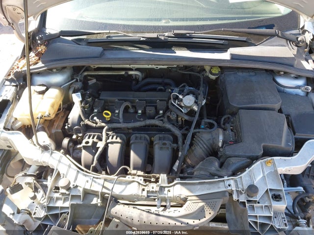 Ford Focus 2016 1FADP3K29GL333034 Image 10