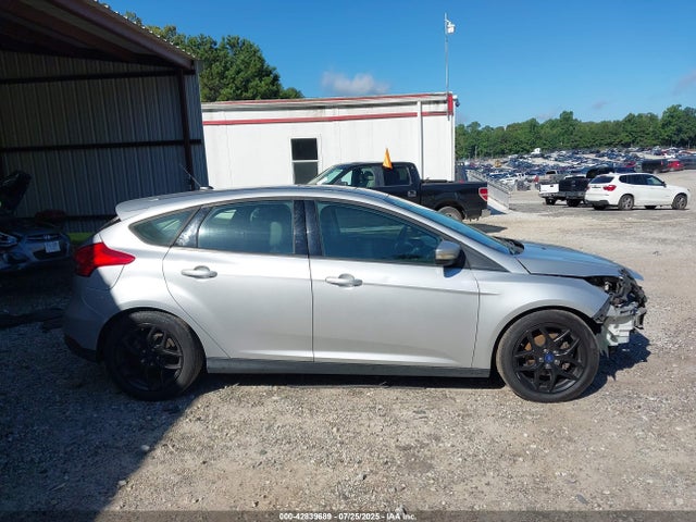 Ford Focus 2016 1FADP3K29GL333034 Image 13