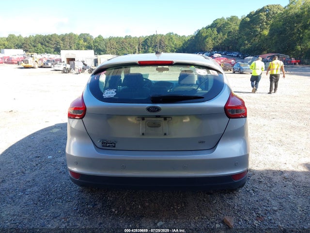 Ford Focus 2016 1FADP3K29GL333034 Image 16
