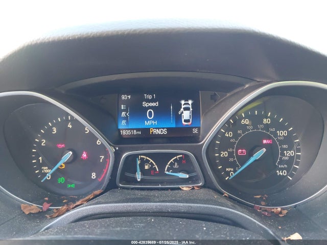 Ford Focus 2016 1FADP3K29GL333034 Image 7