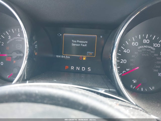 1FATP8EM4G5280088 Ford 2016