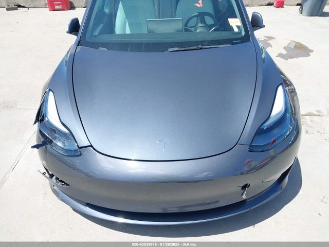 2022 TESLA MODEL 3 5YJ3E1EB7NF109613 Photo 9
