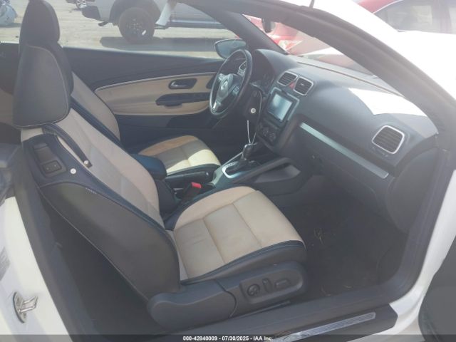2015 VOLKSWAGEN EOS WVWFW8AH9FV002451 Photo 4
