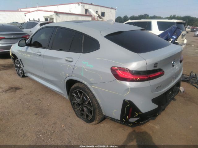 2022 BMW X4 5UX33DT08N9M26219 Photo 2