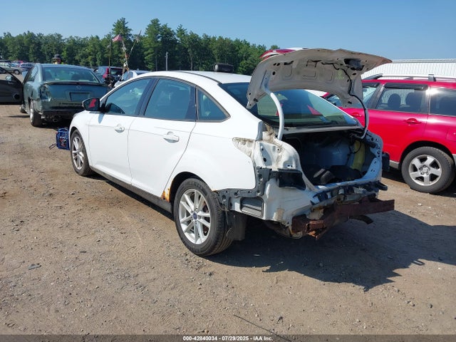 Ford 2016 2016 1FADP3F20GL375568 Image 3