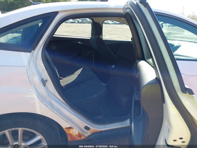 Ford 2016 2016 1FADP3F20GL375568 Image 8