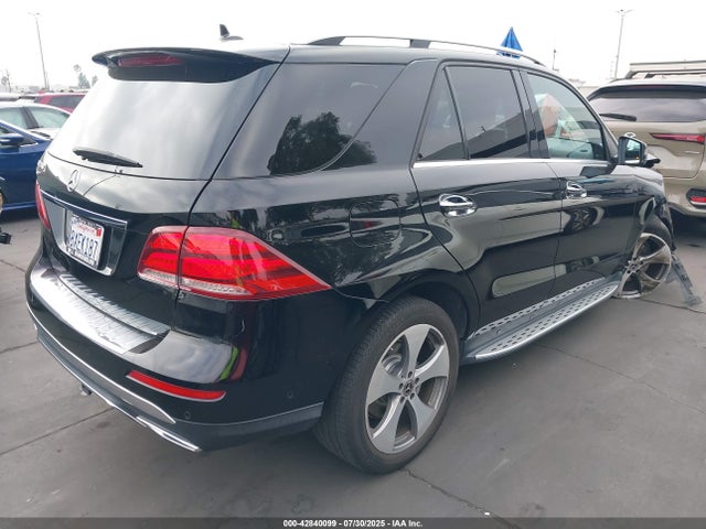 4JGDA5JB1JB145321 Mercedes-Benz m276