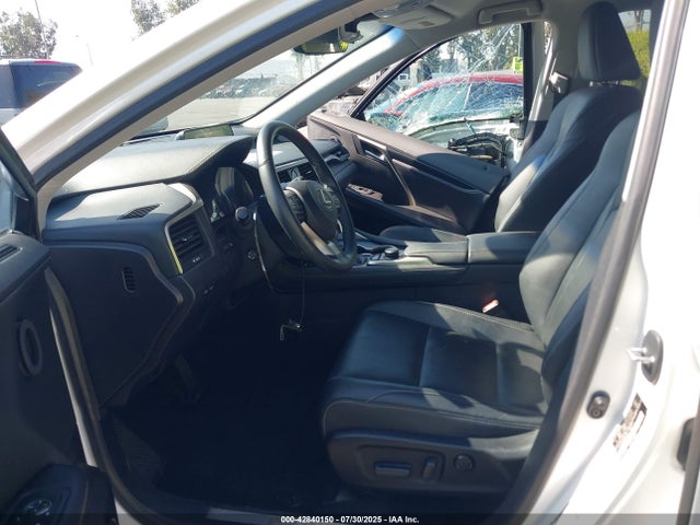 Lexus 2017 2017 2T2ZZMCA7HC039612 Image 5