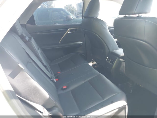 Lexus 2017 2017 2T2ZZMCA7HC039612 Image 8