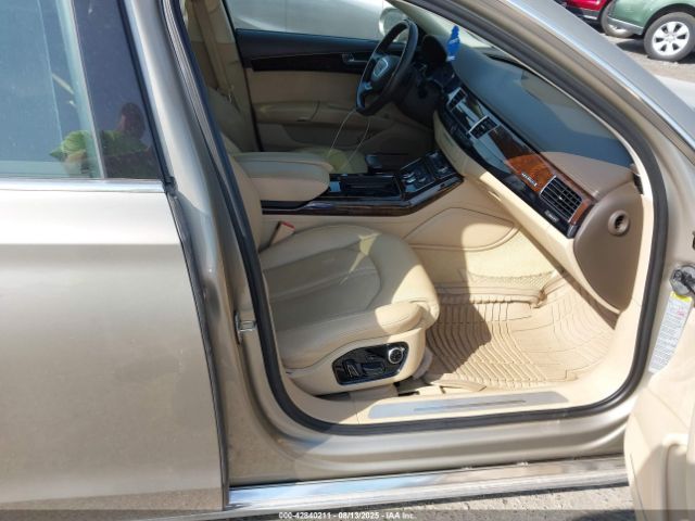 2011 AUDI A8 L WAURVAFD9BN014944 Photo 4