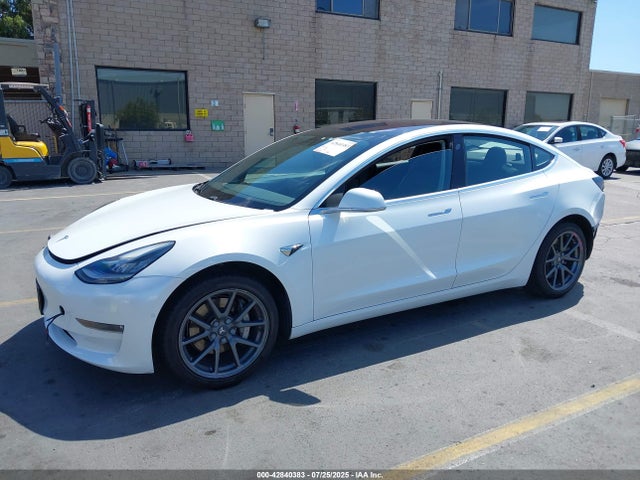 2018 TESLA MODEL 3 5YJ3E1EA6JF017183 Photo 1
