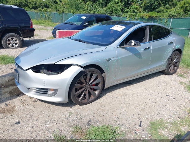 2016 TESLA MODEL S 5YJSA1E46GF156353 Photo 1