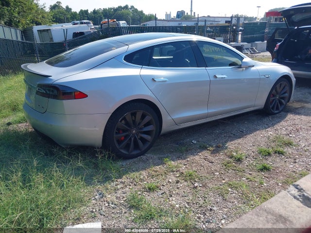 2016 TESLA MODEL S 5YJSA1E46GF156353 Photo 3