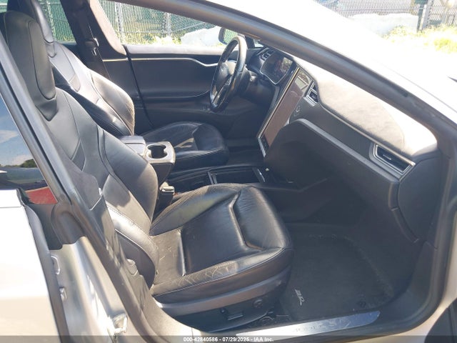 2016 TESLA MODEL S 5YJSA1E46GF156353 Photo 4