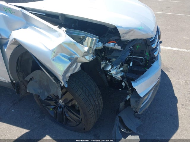 Volkswagen fsi 2019 1V2NR2CA0KC531369 Image 6