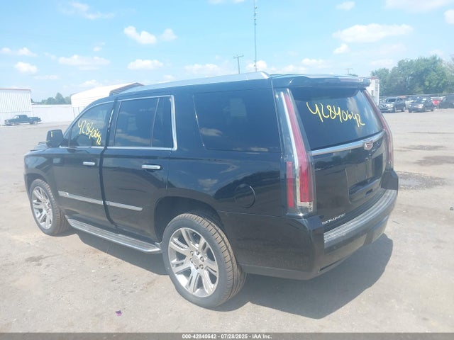 2016 CADILLAC ESCALADE 1GYS4BKJ9GR421830 Photo 2