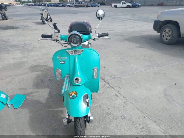 Продаж на аукціоні авто 2022 Other Other, vin: LXRDB1R04NA000048, номер лоту: 42840657