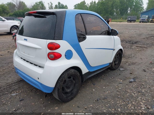 WMEEJ3BA8EK779896 Smart 2014