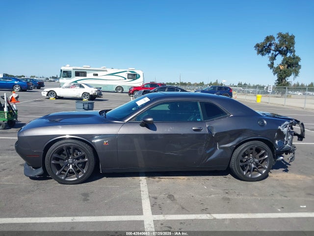 2C3CDZFJ3MH650887 Dodge Challenger