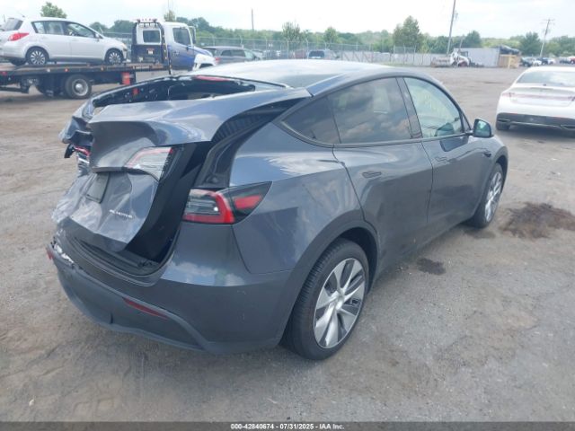 2023 TESLA MODEL Y 7SAYGDEE6PA182390 Photo 3