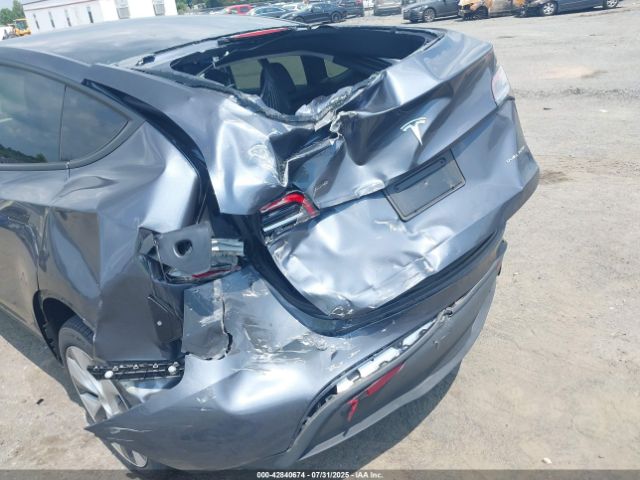 2023 TESLA MODEL Y 7SAYGDEE6PA182390 Photo 5