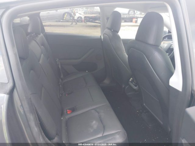 2023 TESLA MODEL Y 7SAYGDEE6PA182390 Photo 7