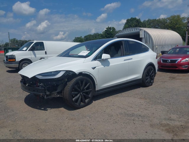 2018 TESLA MODEL X 5YJXCBE26JF112770 Photo 1