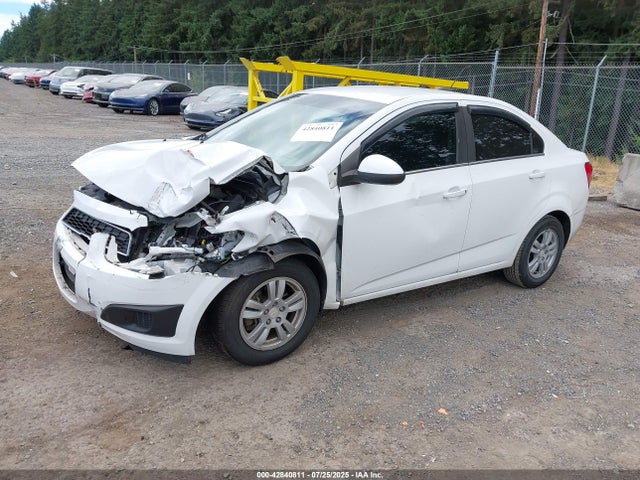 Chevrolet luw - e85 max 2016 1G1JD5SH2G4172857 Image 2