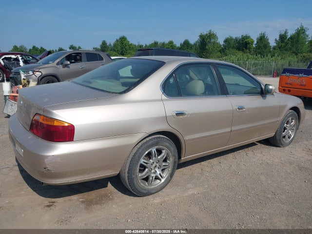 42840814 :رقم المزاد ، 19UUA5667YA007204 vin ، 2000 Acura Tl 3.2 مزاد بيع