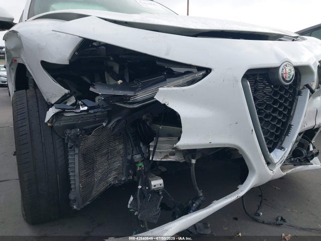 Alfa Romeo Stelvio 2022 ZASPAKBNXN7D32081 Image 18