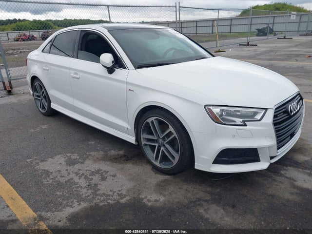 2018 AUDI A3 WAUJ8GFF8J1040658 Photo 0
