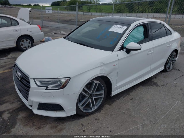2018 AUDI A3 WAUJ8GFF8J1040658 Photo 1