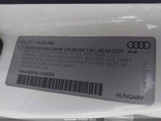 2018 AUDI A3 WAUJ8GFF8J1040658 Photo 8