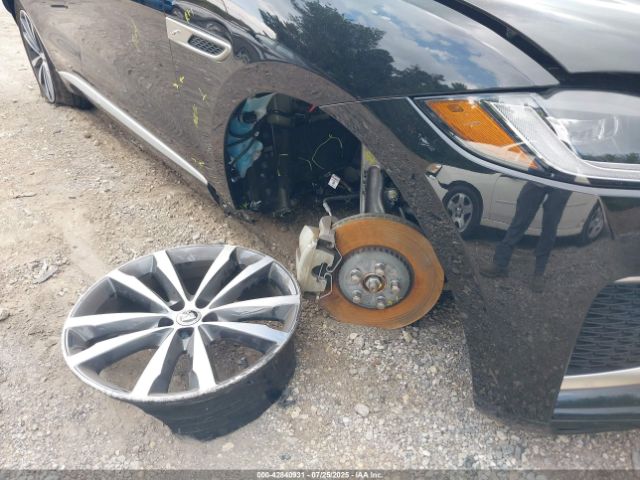 2025 JAGUAR F-PACE SADCT2EXXSA748908 Photo 5