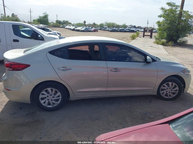 5NPD74LF7HH189703 Hyundai 2017
