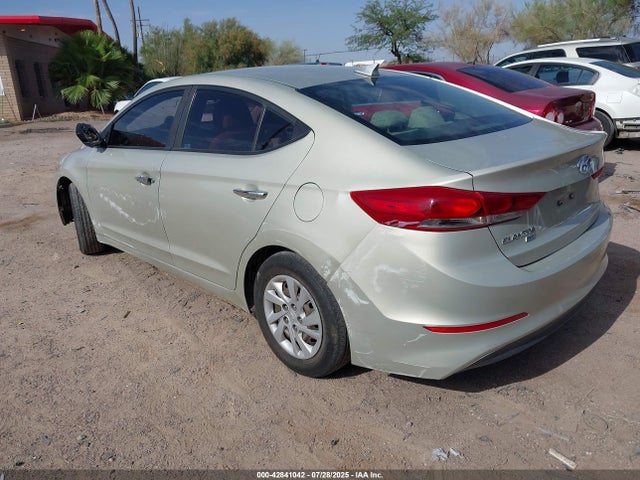 5NPD74LF7HH189703 Hyundai 2017