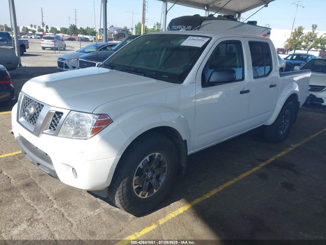 Nissan 2016 2016 1N6AD0ERXGN710906 Image 2