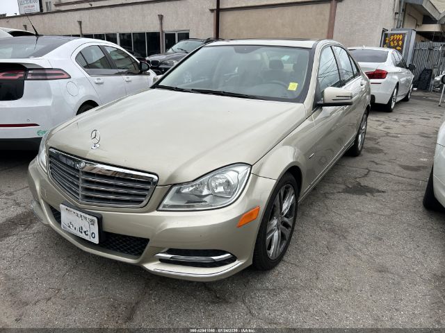 2012 MERCEDES-BENZ C 250 WDDGF4HB5CR221657 Photo 1