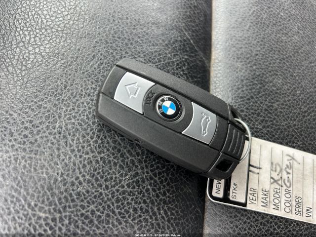 2011 BMW X5 5UXZV4C50BL416587 Photo 10